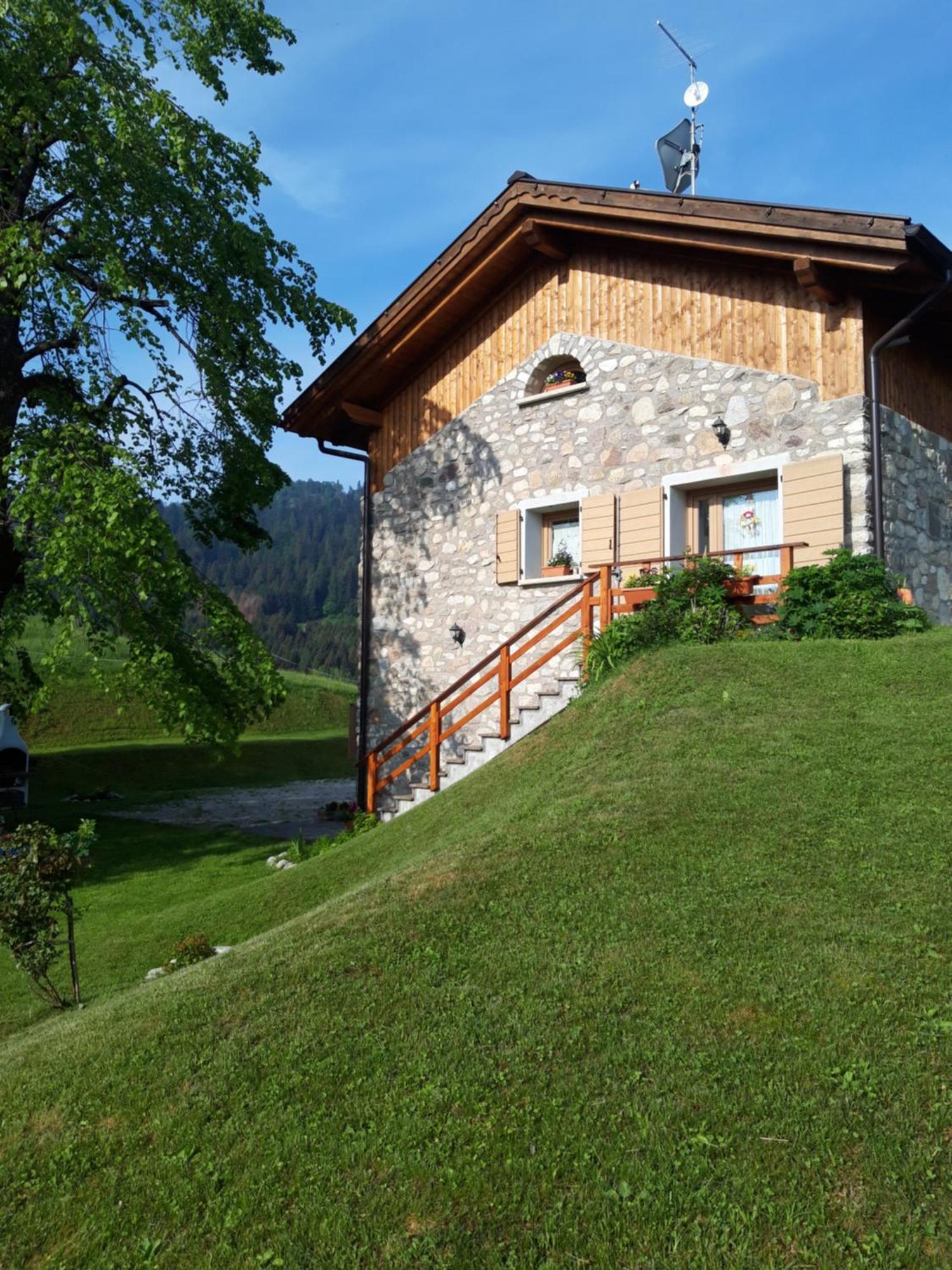 B&B Ai Marchetini Cinte Tesino Exterior photo